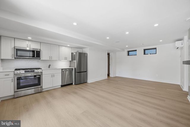 7049 WESTERN AVE NW, Washington, DC 20015
