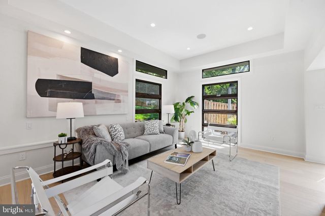 7049 WESTERN AVE NW, Washington, DC 20015