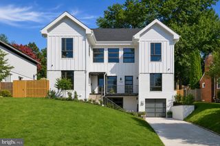 7049 WESTERN AVE NW, Washington, DC 20015