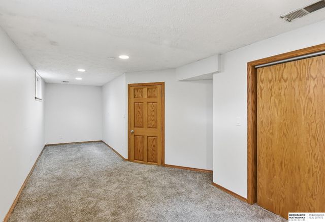 3416 Burt Street, Omaha, NE 68131