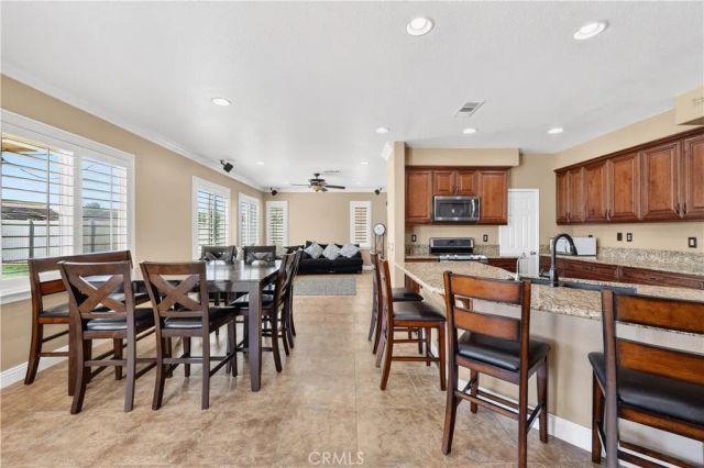 27708 Carlton Oaks Street, Murrieta, CA 92562