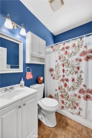 27708 Carlton Oaks Street, Murrieta, CA 92562