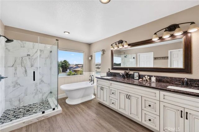 27708 Carlton Oaks Street, Murrieta, CA 92562