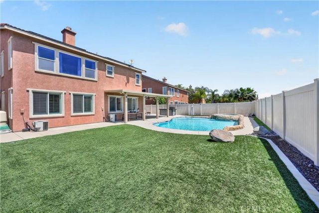 27708 Carlton Oaks Street, Murrieta, CA 92562