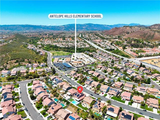 27708 Carlton Oaks Street, Murrieta, CA 92562