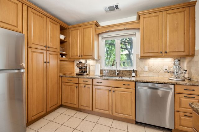9431 Waterview Road, Dallas, TX 75218