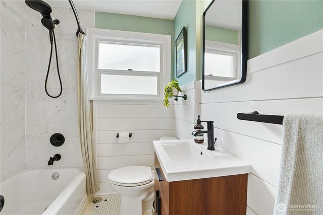 8027 12th Avenue NW, Seattle, WA 98117