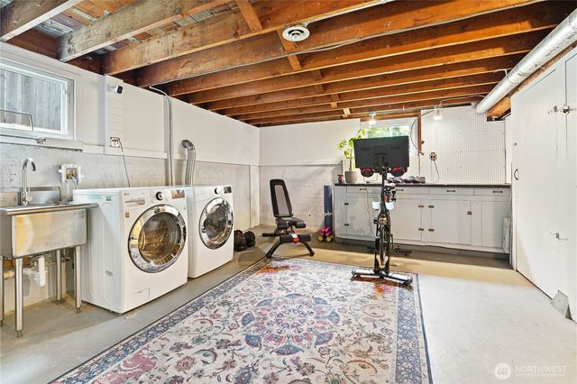 8027 12th Avenue NW, Seattle, WA 98117