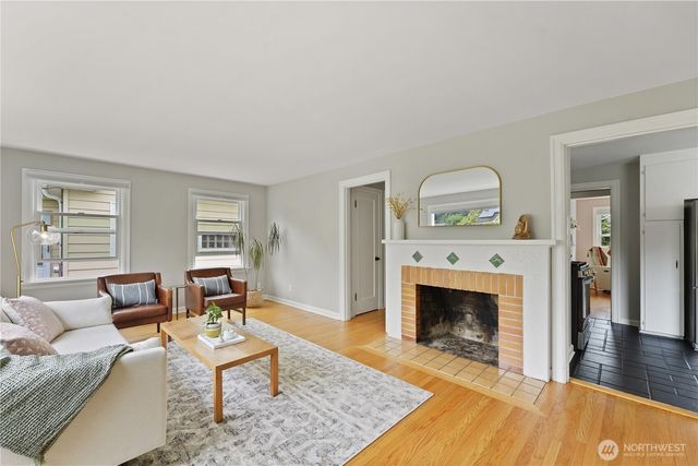 8027 12th Avenue NW, Seattle, WA 98117