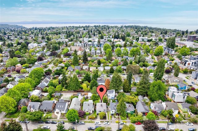 8027 12th Avenue NW, Seattle, WA 98117