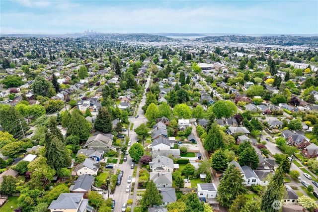 8027 12th Avenue NW, Seattle, WA 98117