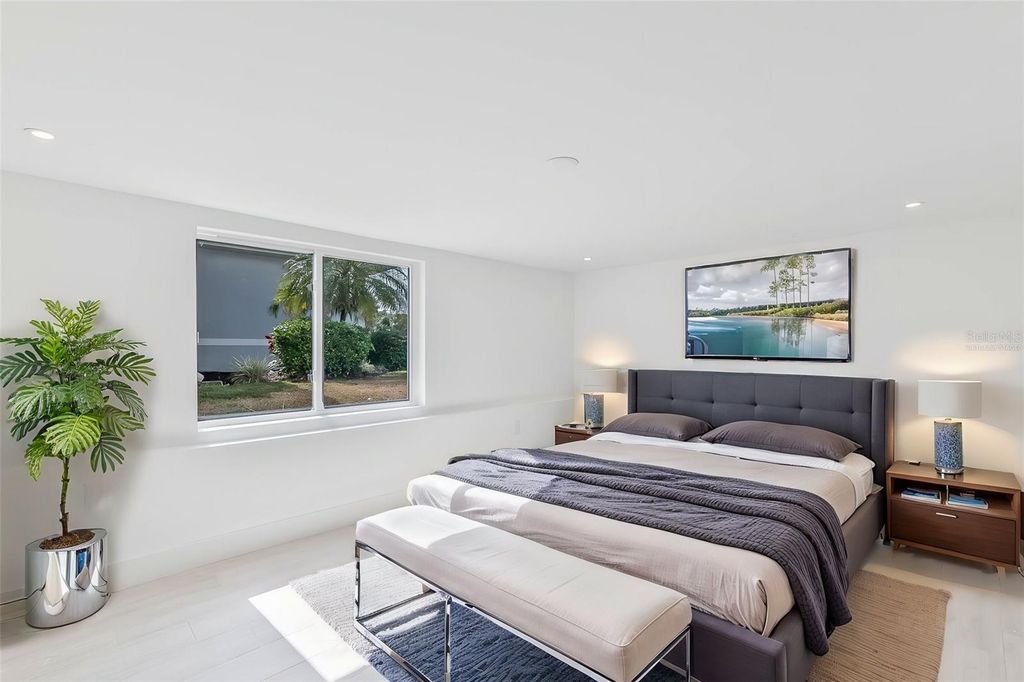 Image 15 of property listing at 833 E 12TH AVENUE, New Smyrna Beach, FL 32169