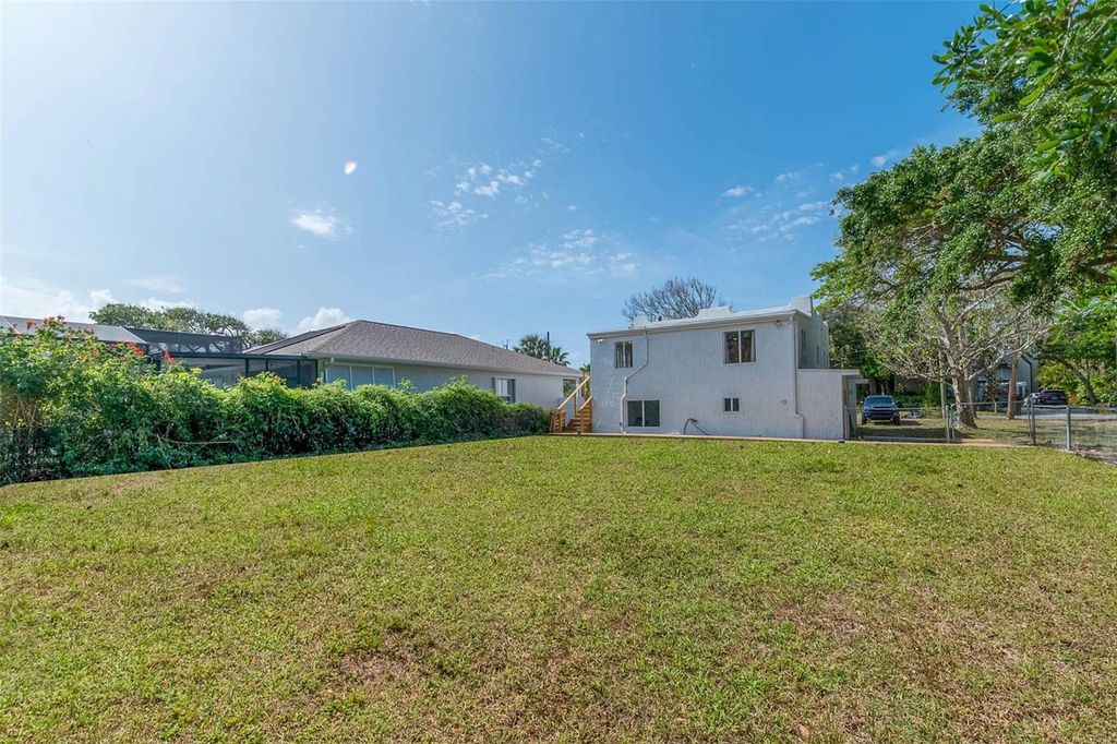 Image 21 of property listing at 833 E 12TH AVENUE, New Smyrna Beach, FL 32169