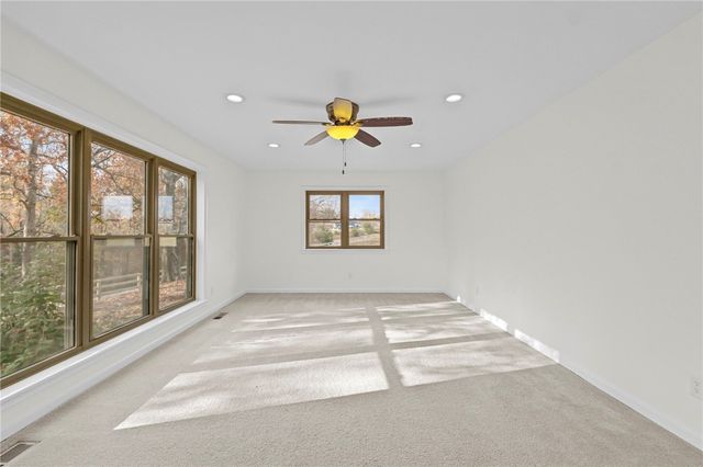 20864 Ar-16, Siloam Springs, AR 72761