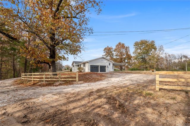 20864 Ar-16, Siloam Springs, AR 72761