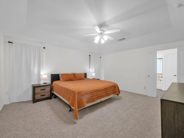 1020 Oak Hollow Lane, Combine, TX 75159