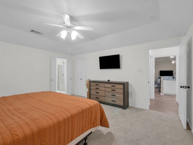 1020 Oak Hollow Lane, Combine, TX 75159