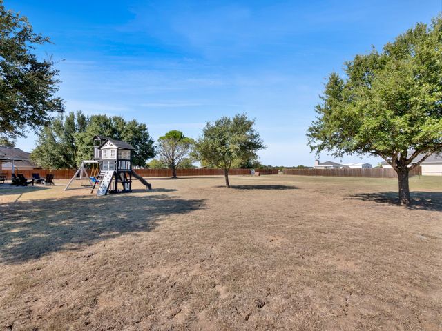 1020 Oak Hollow Lane, Combine, TX 75159
