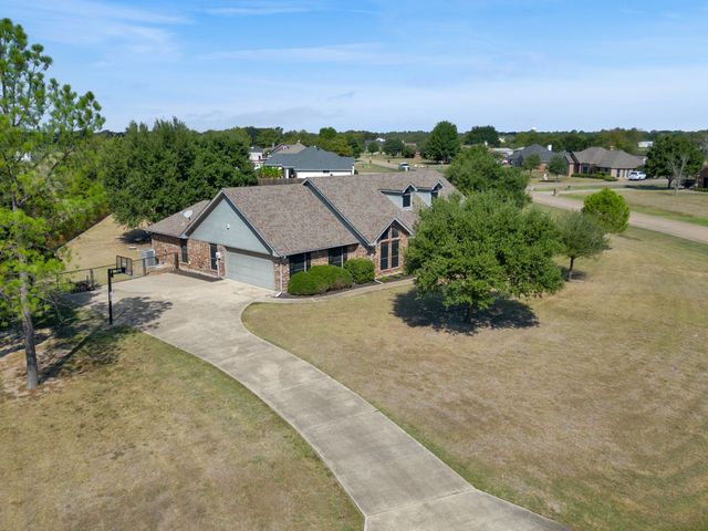 1020 Oak Hollow Lane, Combine, TX 75159