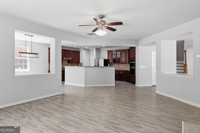 156 Branch Valley Way, Dallas, GA 30132