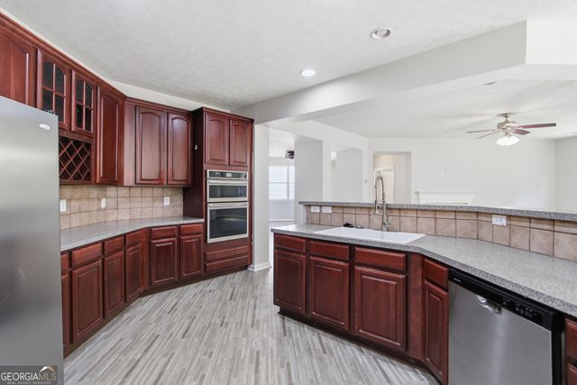 156 Branch Valley Way, Dallas, GA 30132