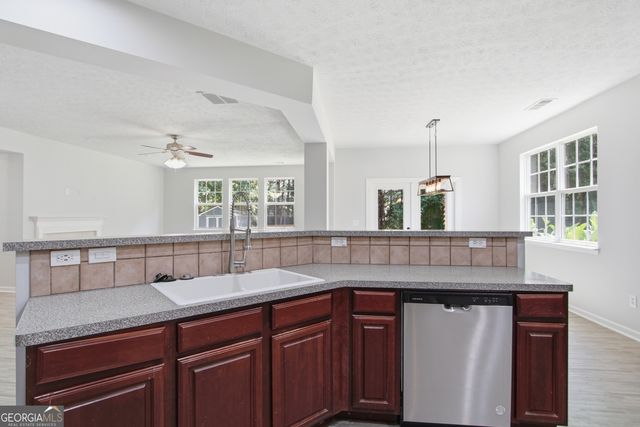 156 Branch Valley Way, Dallas, GA 30132