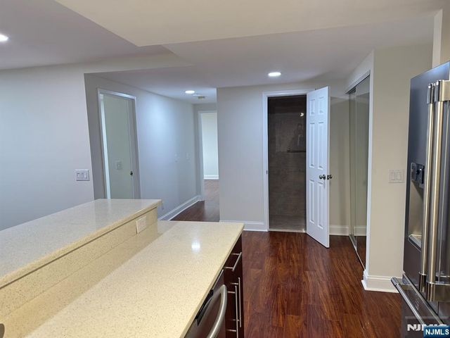 55 Clinton 502, Hackensack, NJ 07601