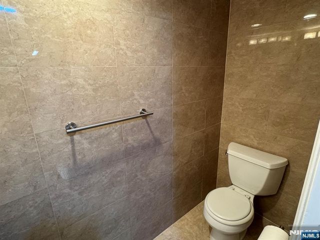 55 Clinton 502, Hackensack, NJ 07601