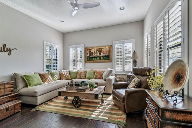 1446 VIA VERDI DRIVE, Palm Harbor, FL 34683