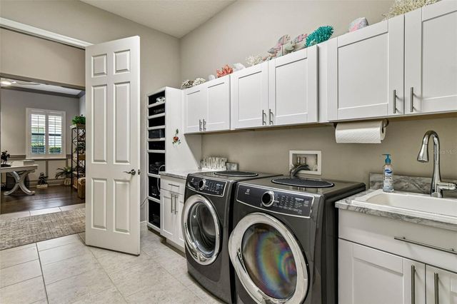 1446 VIA VERDI DRIVE, Palm Harbor, FL 34683