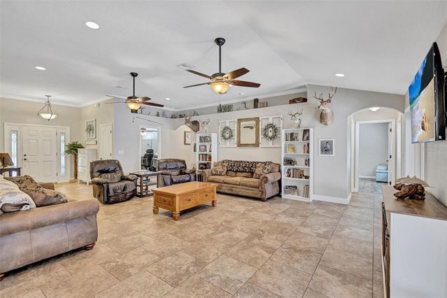 1923 CR 738, Webster, FL 33597