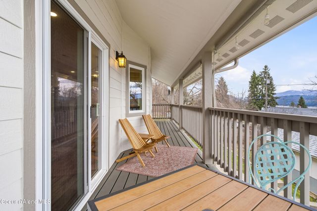 312 Ellisport St, Hope, ID 83836