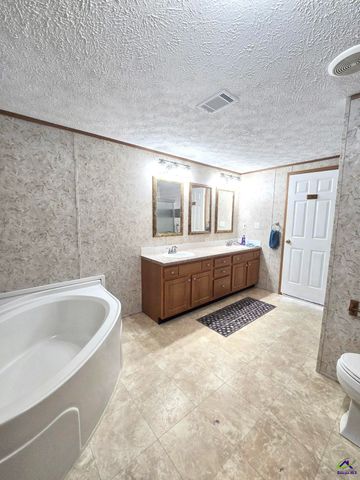 2019 Scharie Lane, Rentz, GA 31075