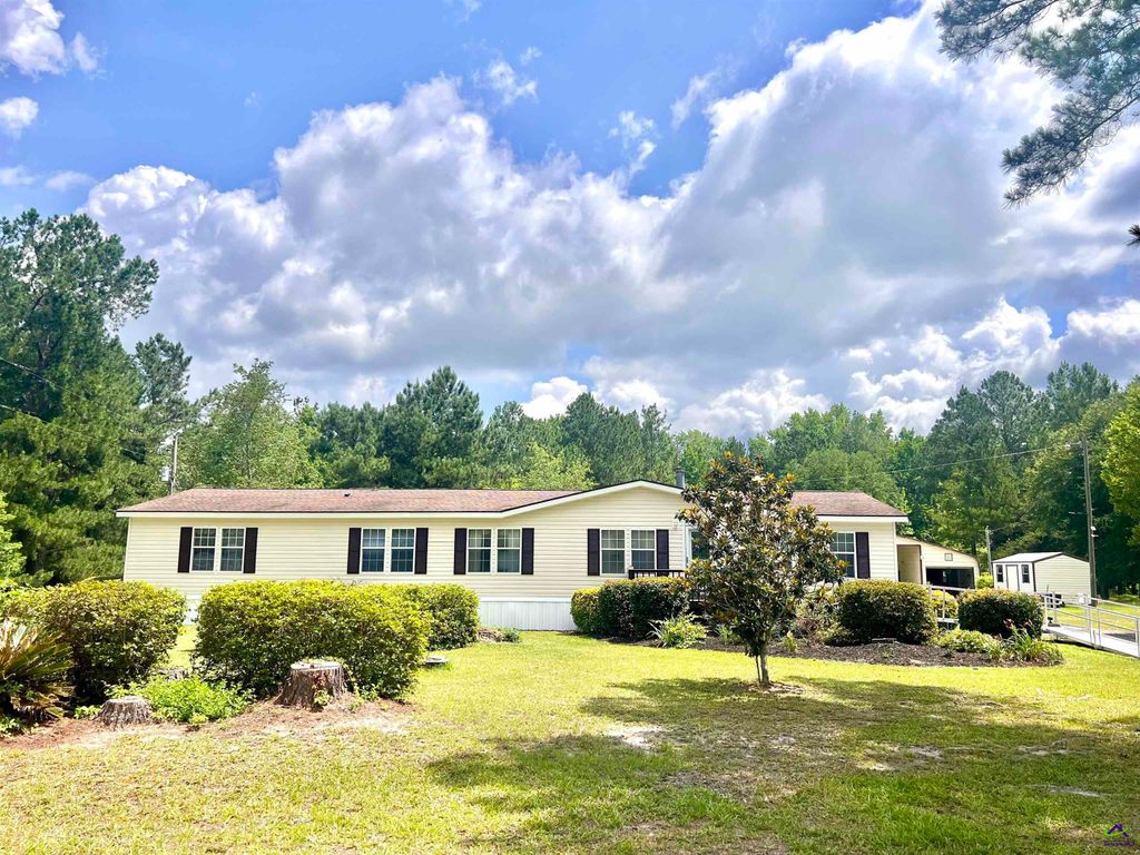 2019 Scharie Lane, Rentz, GA 31075