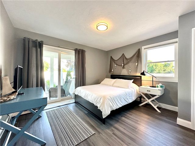 90 Wolcott Avenue 1, Middletown, RI 02842