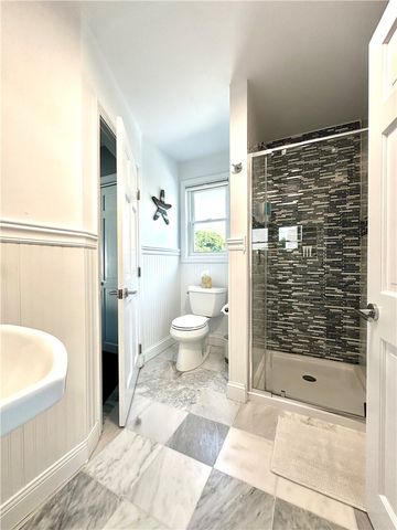 90 Wolcott Avenue 1, Middletown, RI 02842