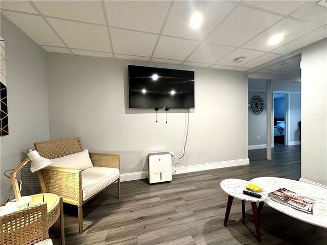 90 Wolcott Avenue 1, Middletown, RI 02842