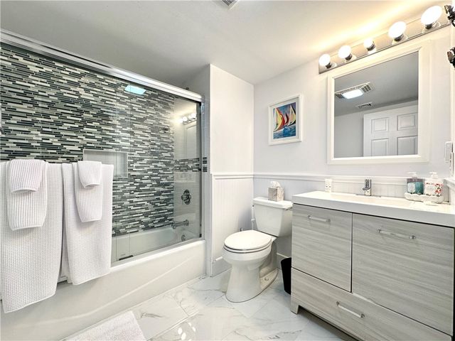 90 Wolcott Avenue 1, Middletown, RI 02842