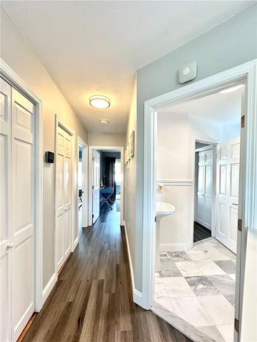 90 Wolcott Avenue 1, Middletown, RI 02842