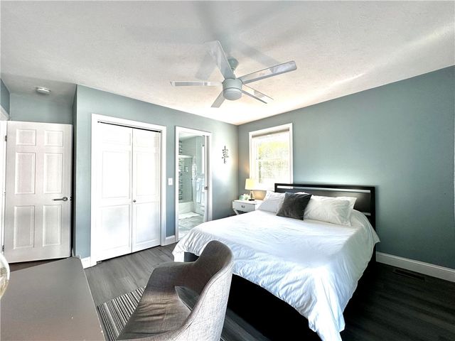 90 Wolcott Avenue 1, Middletown, RI 02842