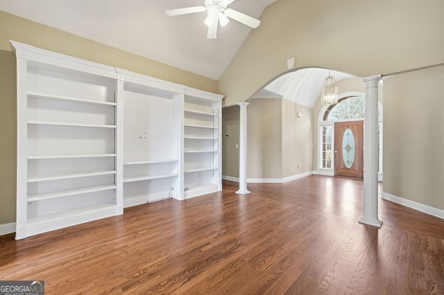 3015 Bradshaw Club Drive, Woodstock, GA 30188