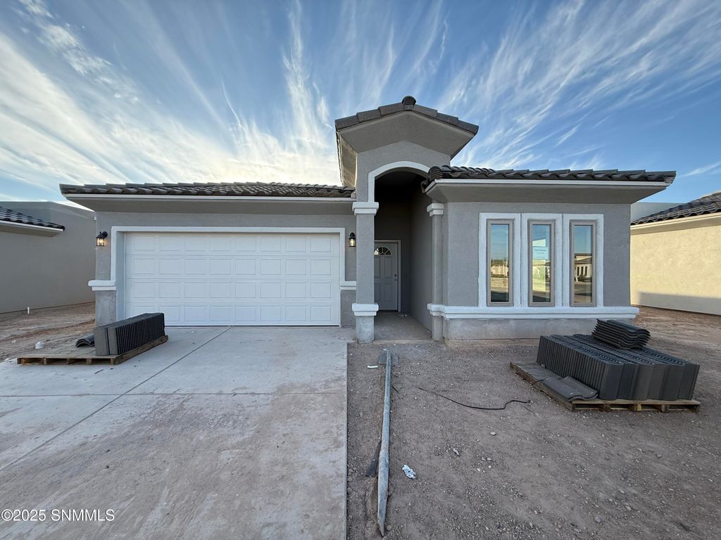 7541 Clarion Way, Las Cruces, NM 88012