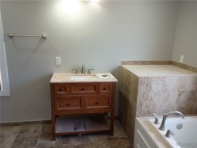 471 Massies Ct, Manakin Sabot, VA 23103