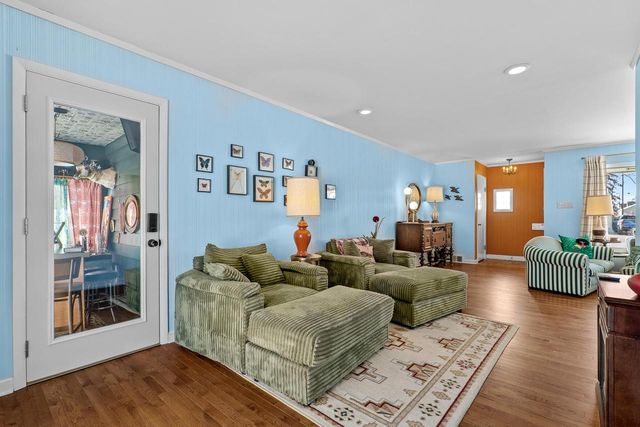 2112 Markham STREET, Manitowoc, WI 54220