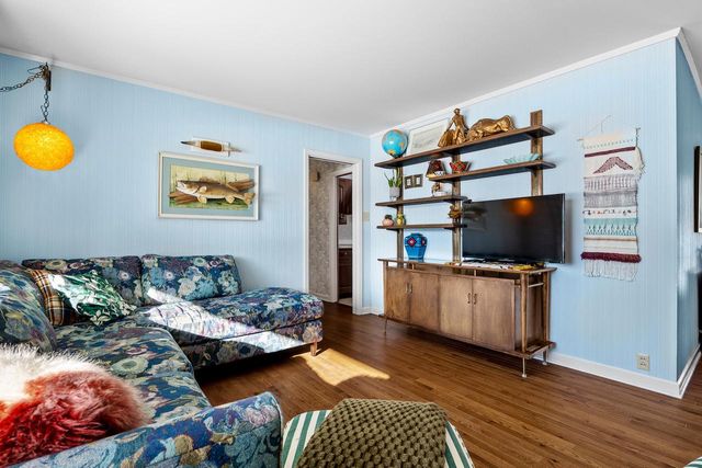 2112 Markham STREET, Manitowoc, WI 54220