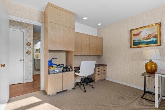 2112 Markham STREET, Manitowoc, WI 54220