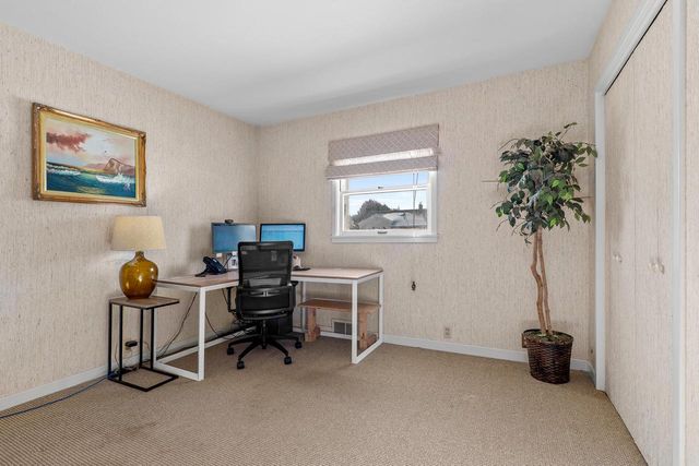 2112 Markham STREET, Manitowoc, WI 54220