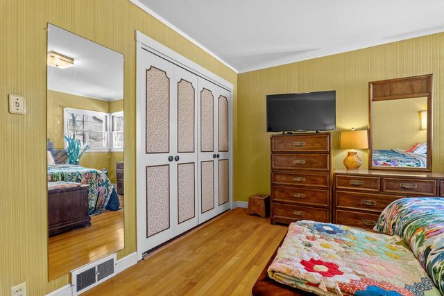 2112 Markham STREET, Manitowoc, WI 54220