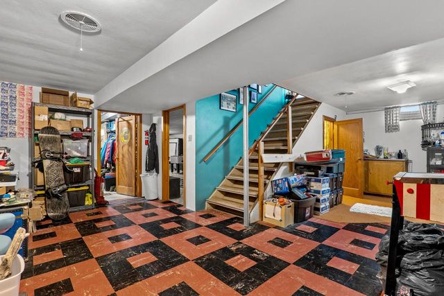 2112 Markham STREET, Manitowoc, WI 54220