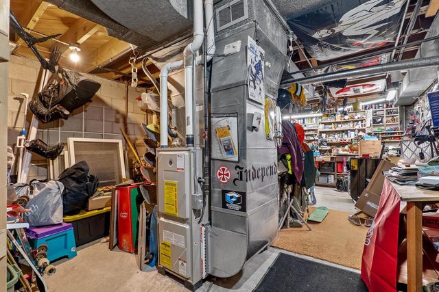 2112 Markham STREET, Manitowoc, WI 54220